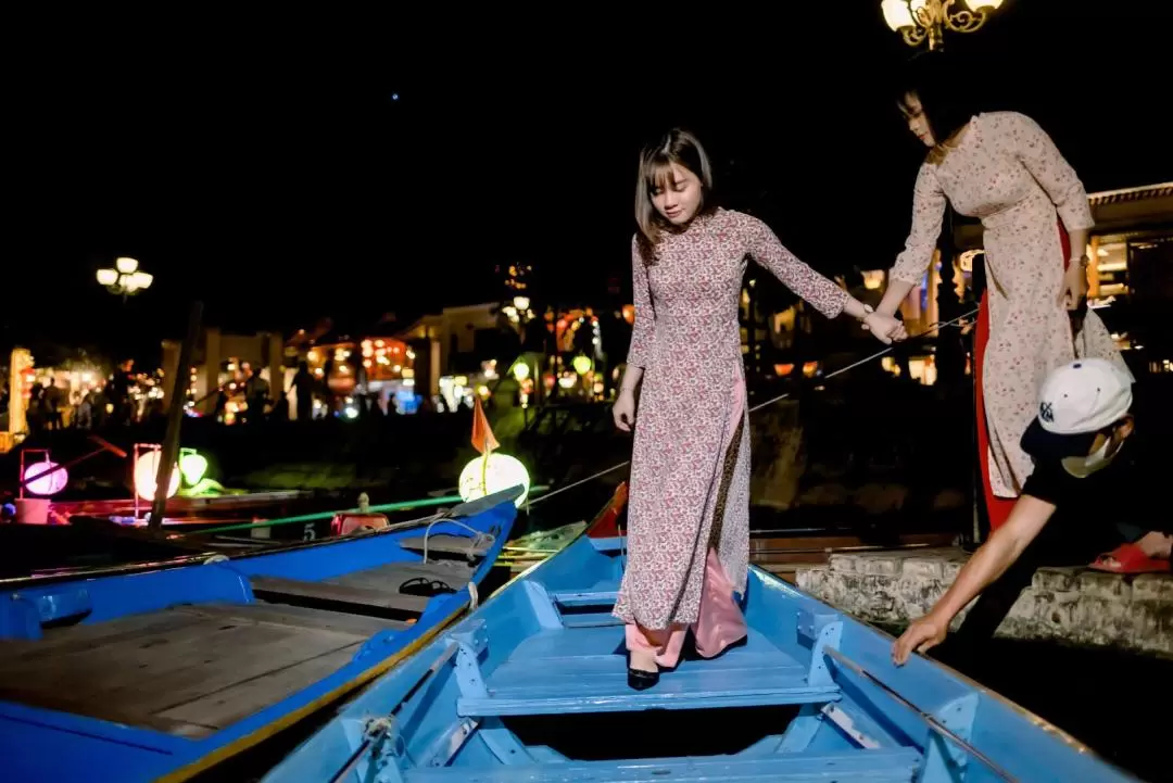 Boat Ride Ticket and Release Lantern at Hoai river in Hoi An 