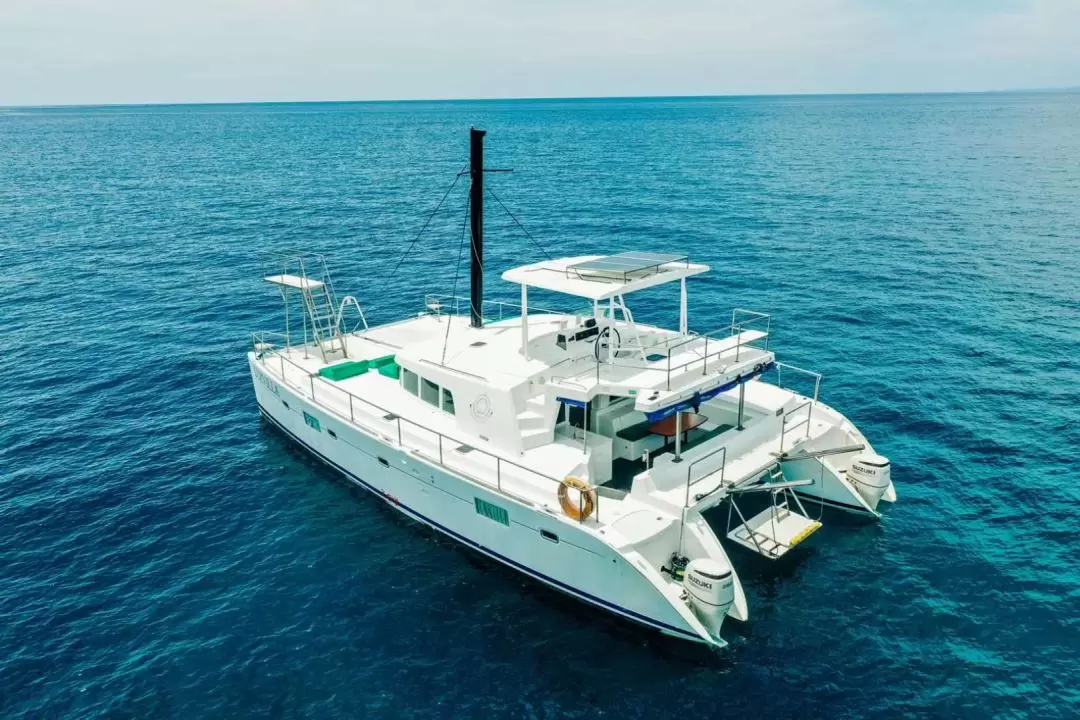 Boracay Luxury Private Yacht Cruise