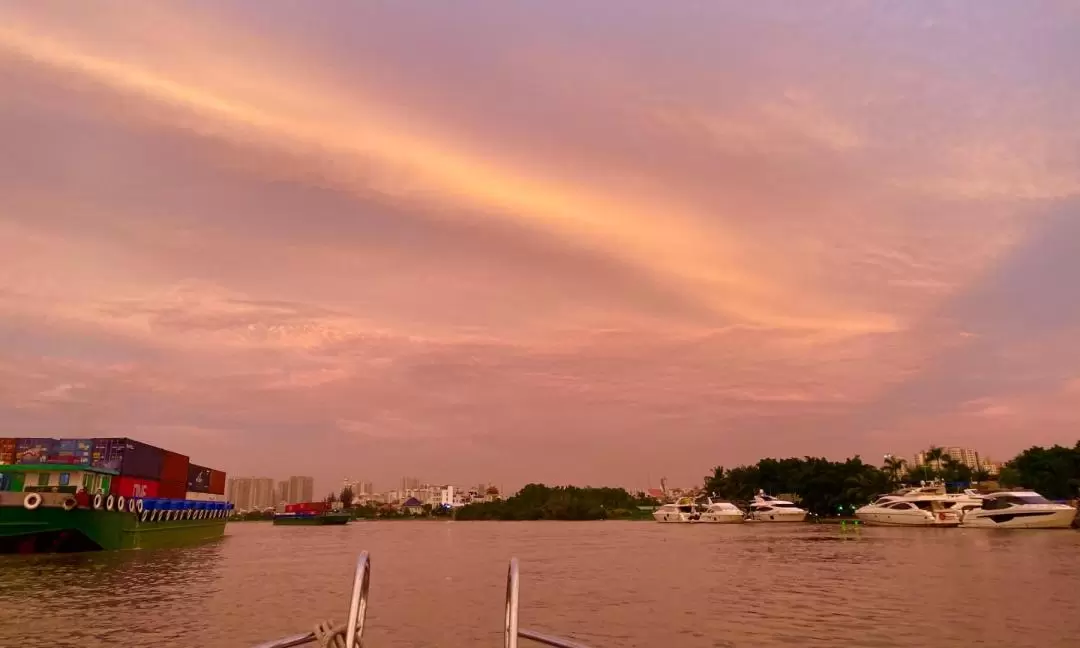 胡志明市浪漫日落雞尾酒豪華快艇之旅