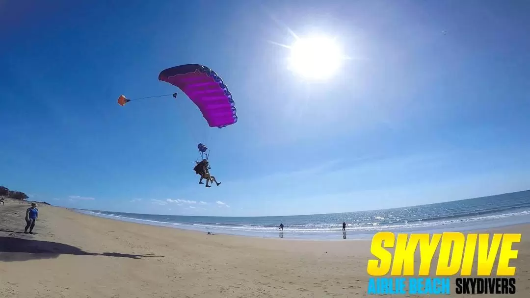 Airlie Beach Tandem Skydive Beach Landing Experience