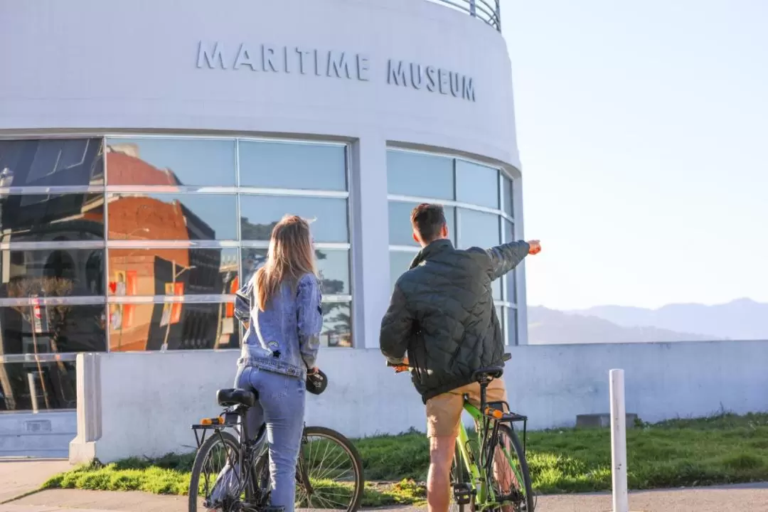 Golden Gate Bridge Guided Bike Tour by Unlimited Biking