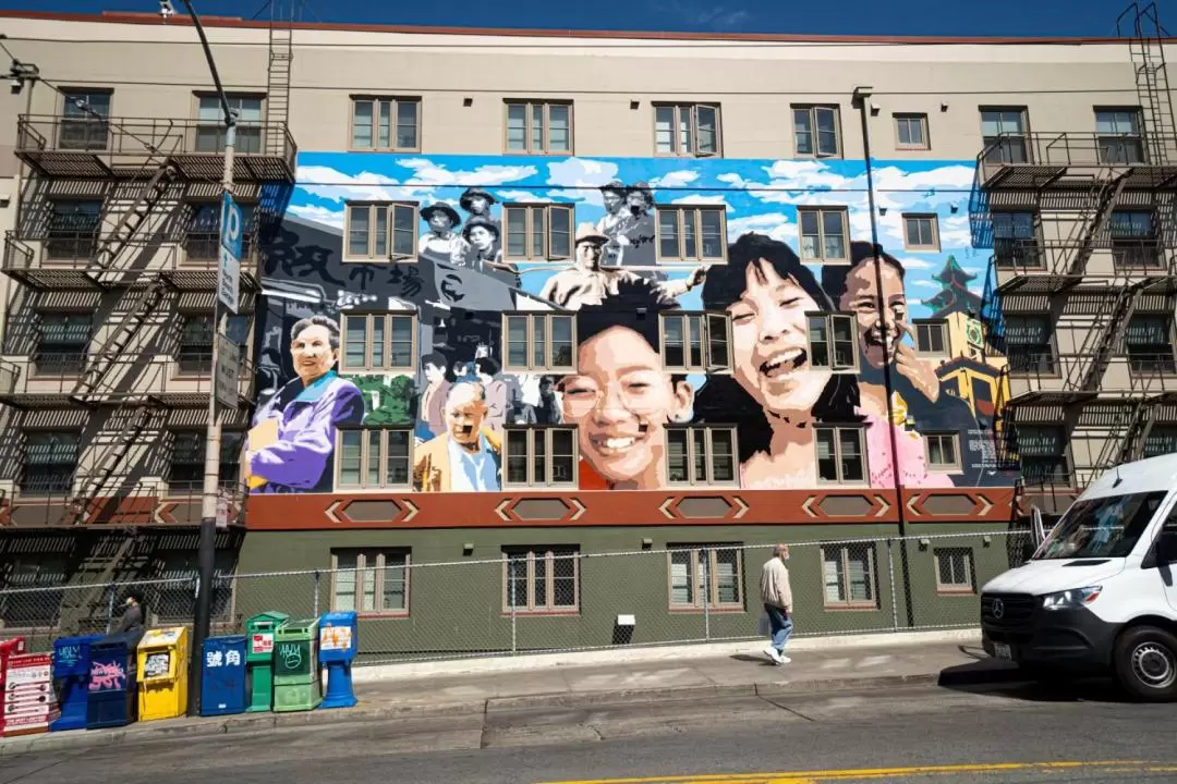 Chinatown Food and History Small Group Walking Tour in San Francisco 