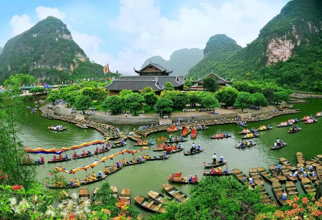 Trang An & Hoa Lu Day Tour with Japanese Speaking Guide