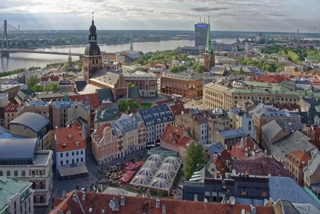 Riga Old Town Guided Walking Tour 