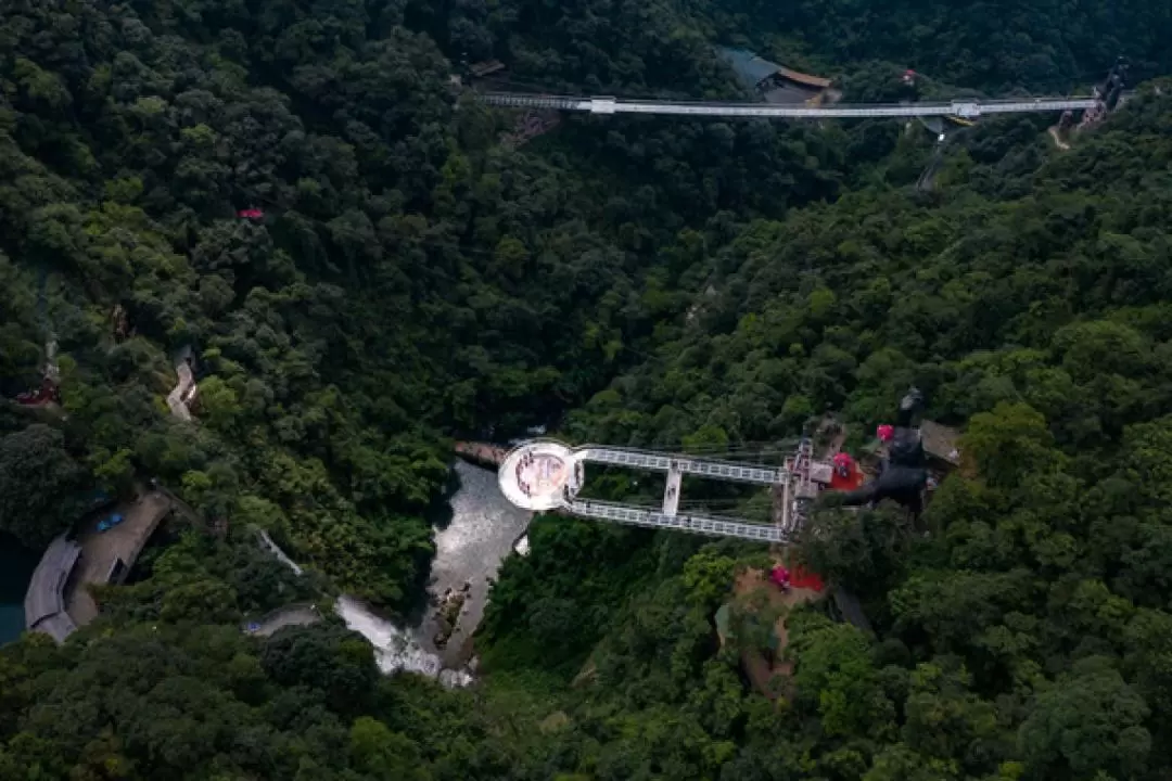 Qingyuan Gulong Gorge Drifting Glass Grand Canyon