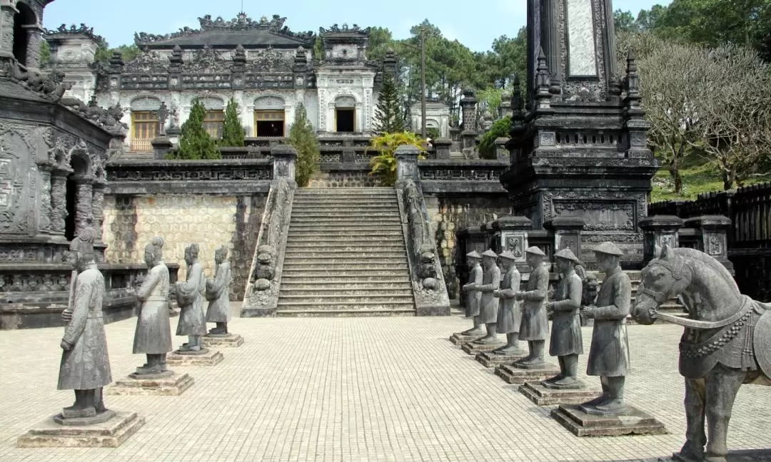 Lang Co Bay & Hue City Full Day Tour 