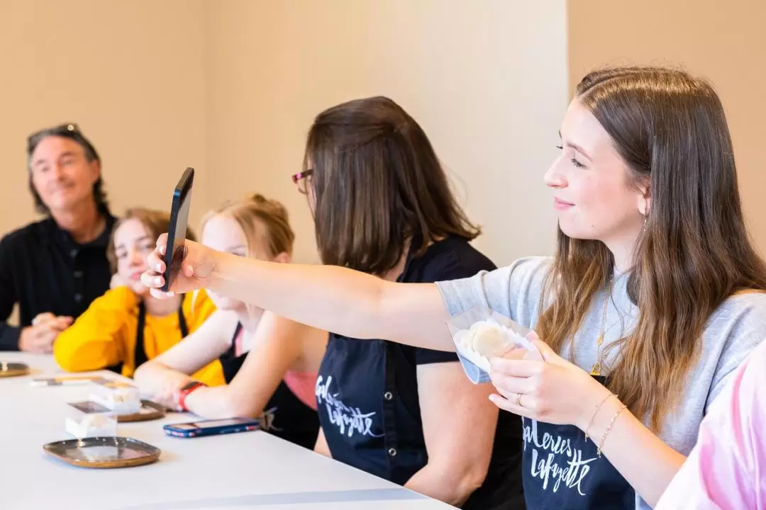 Macaron Baking Class in Galeries Lafayette Paris