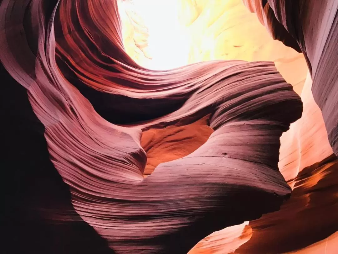 Lower Antelope Canyon: Admission Ticket and Guided Tour