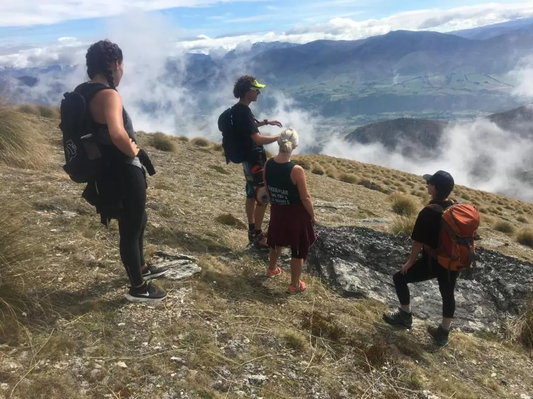 皇后鎮卓越山半日徒步導覽之旅
