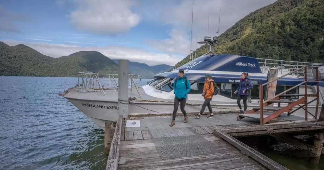 Milford Track Transfers from Queenstown and Te Anau