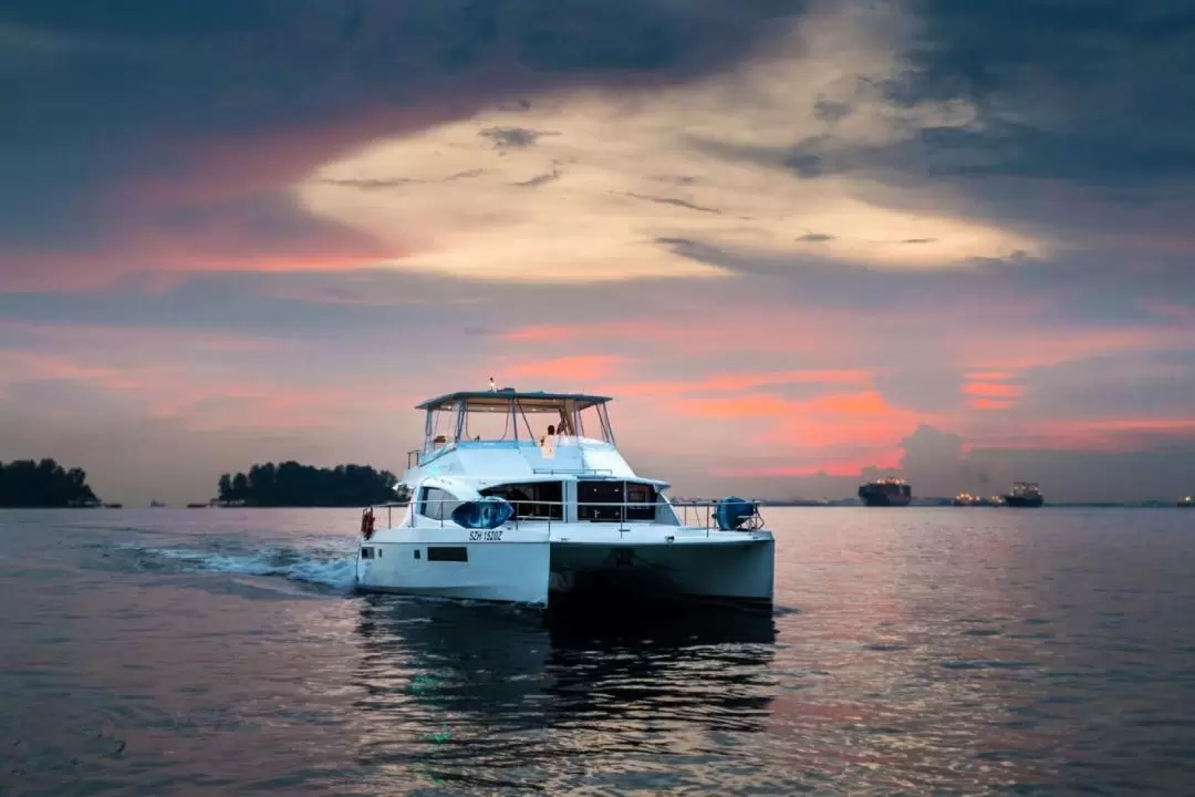 Private Yacht Rental Singapore - Valencia Yacht