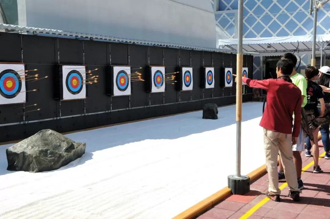 Taichung: Enlightenment Archery Range - Starlight Archery Experience