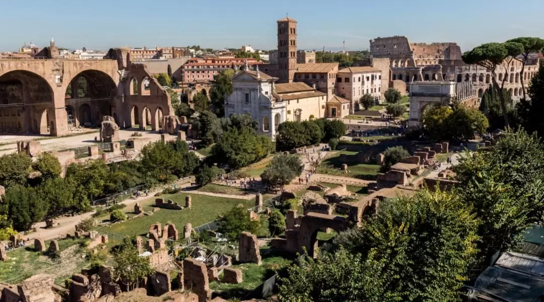 Colosseum and Best of Rome Walking Tour Combo