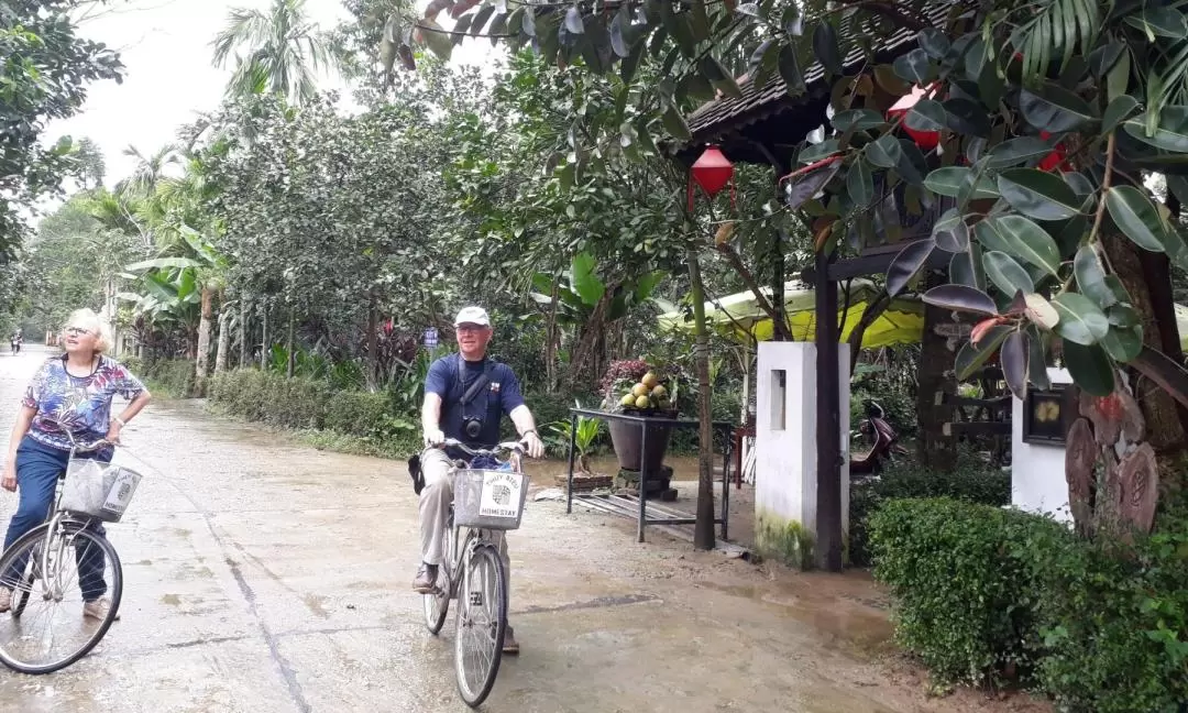 Hue Private Thuy Bieu Eco Village Cycling Half Day Tour