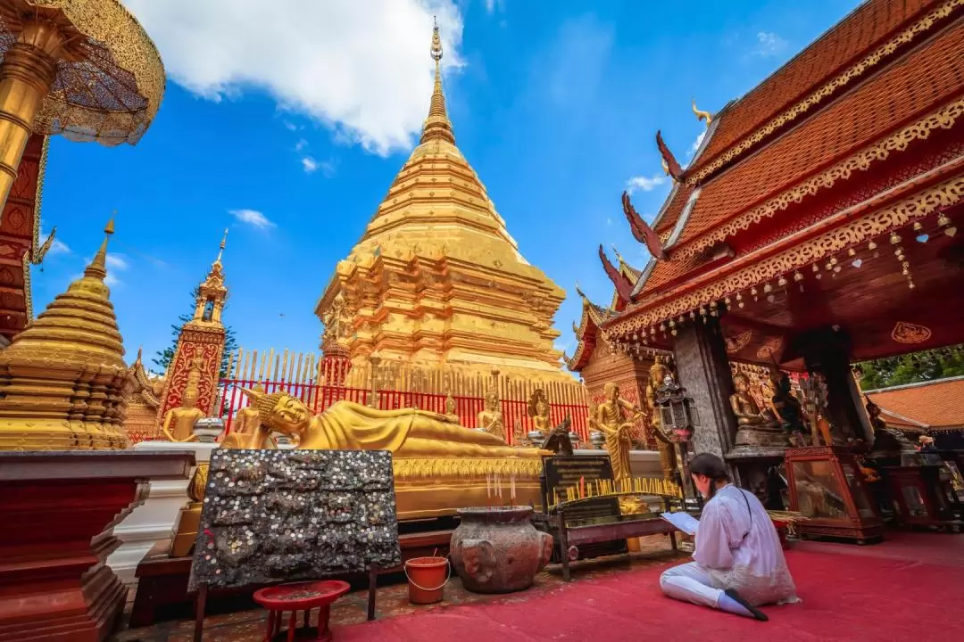 Doi Suthep and Wat Pha Lat Sunrise Tour – Half Day