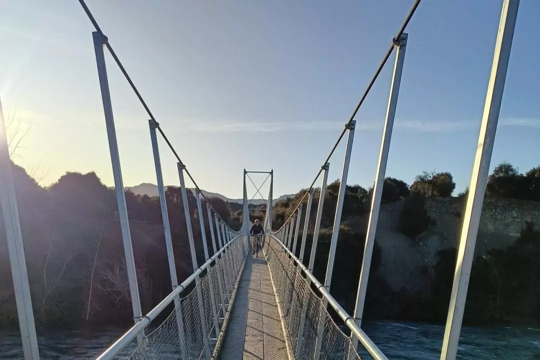 Self-Guided Wanaka and Hawea Bike Trails Experience