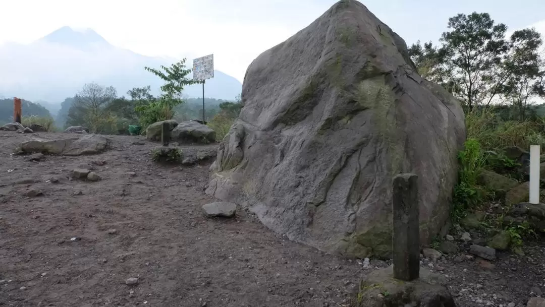 メラピ火山 オートバイ利用日帰りツアー（ジョグジャカルタ発）