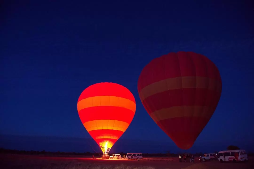 Alice Springs Early Morning Hot Air Balloon Experience 