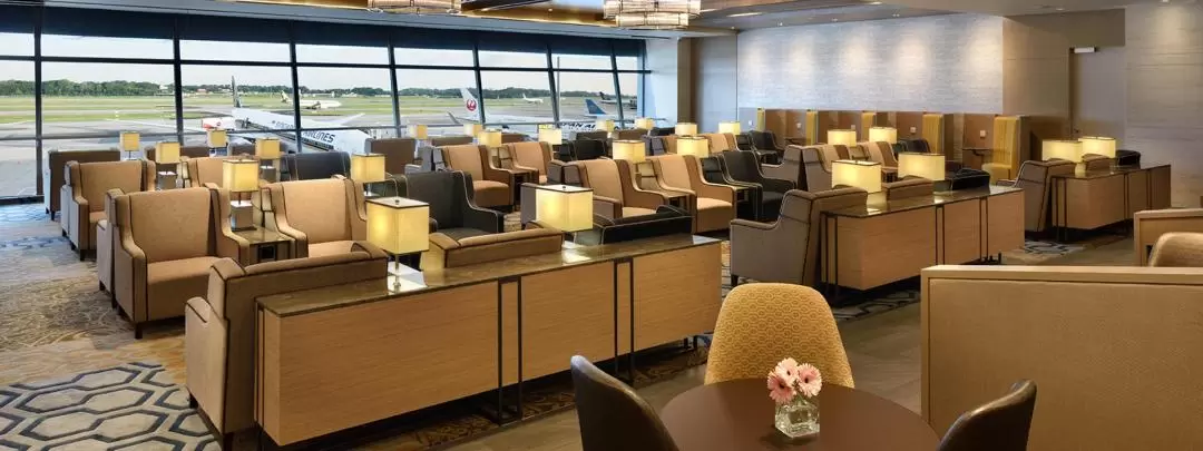 창이 공항 라운지 서비스 (Plaza Premium Lounge)