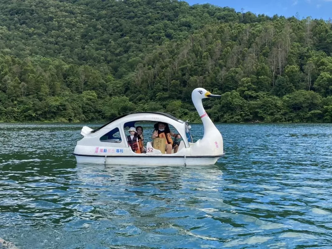 Pedal Boat Experience at Liyu Lake in Hualien