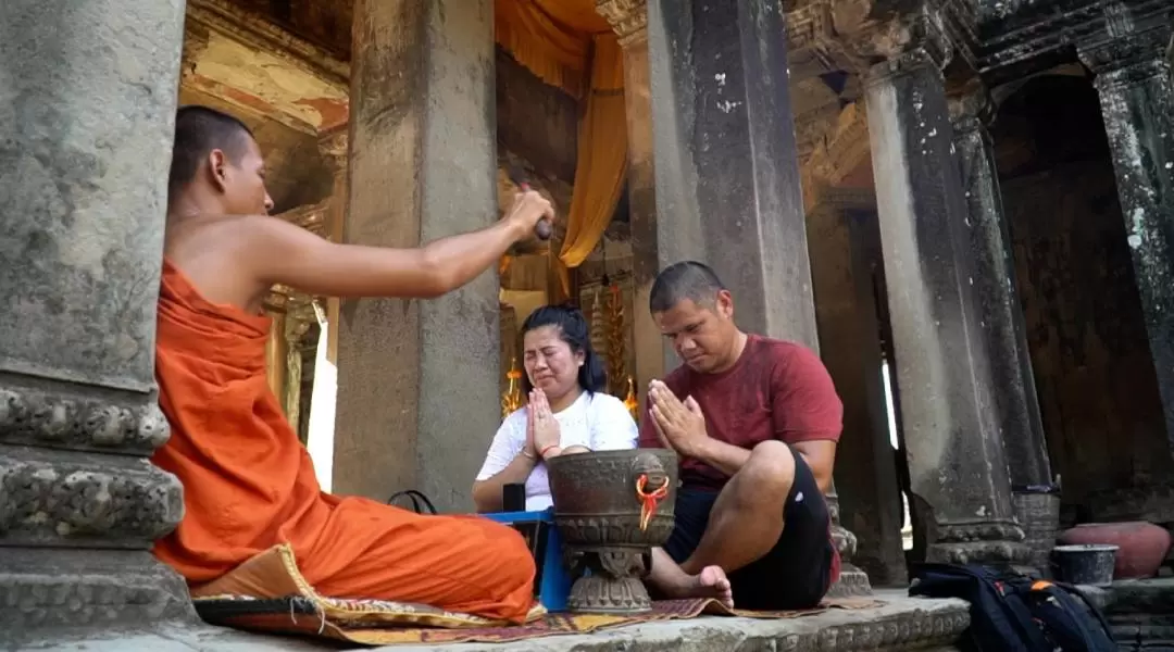 Angkor Wat Sunrise Tour with Monk Blessing