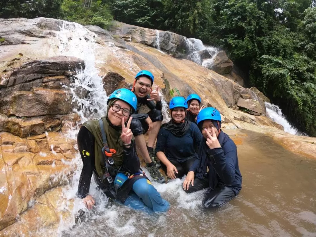 Waterfall Trekking Experience with Photographer and Meals in Tanjung Malim