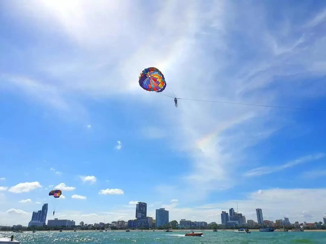 Pattaya Parasailing 360 degree view coastline Experience