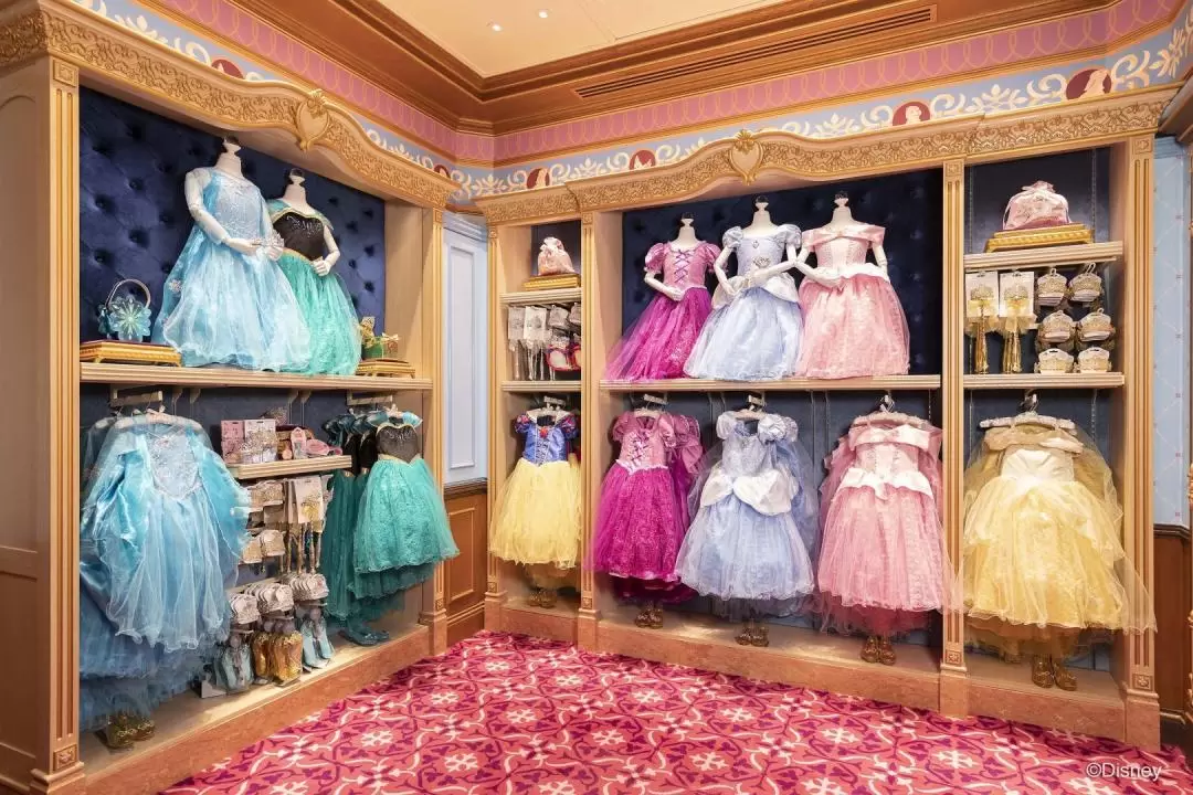 Bibbidi Bobbidi Boutique Disney Princess Transformation 