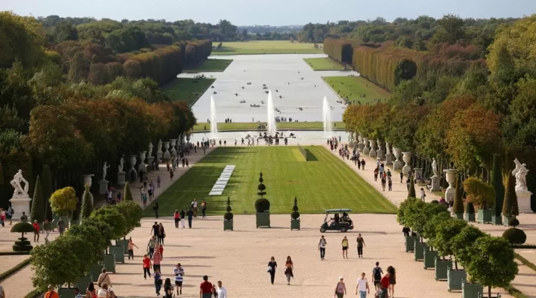 Versailles Palace & Gardens Guided Tour from Paris