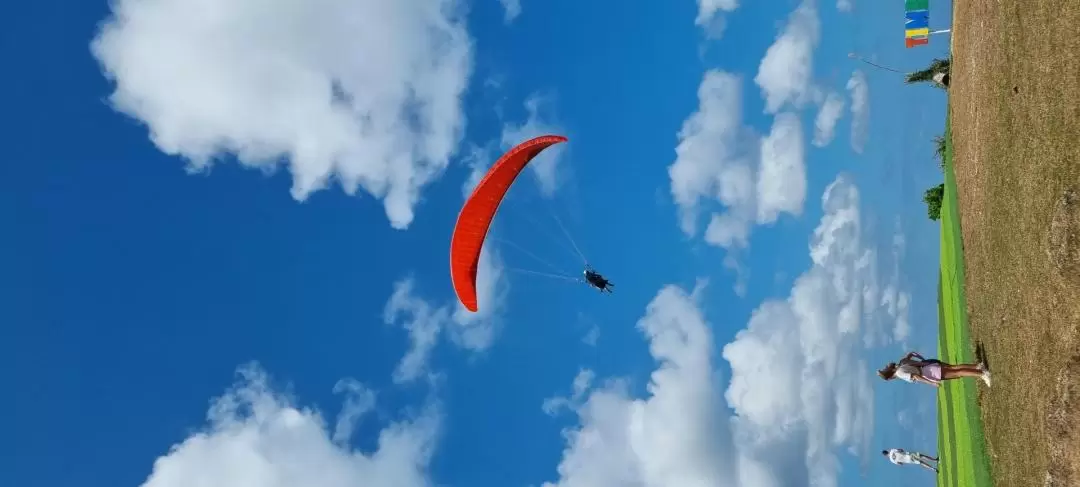 Bali Paragliding and Uluwatu Sunset Private Tour