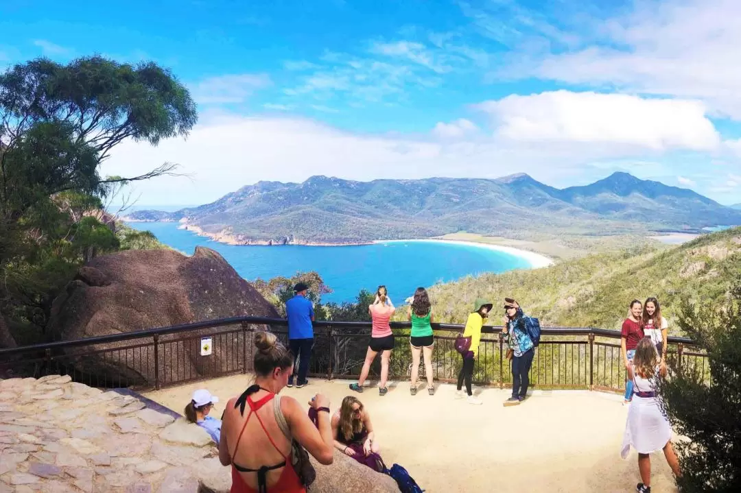 酒杯灣（Wineglass Bay）& 菲欣納（Freycinet）一日遊（霍巴特出發）