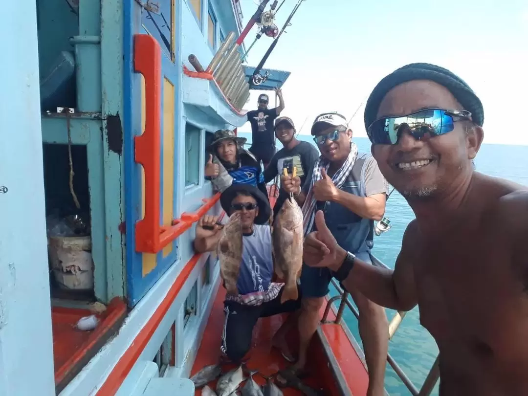 Koh Samui Day and Night Fishing Experience