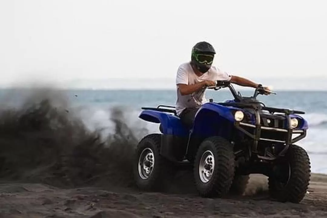 四輪バイク体験（ジェルバ島）