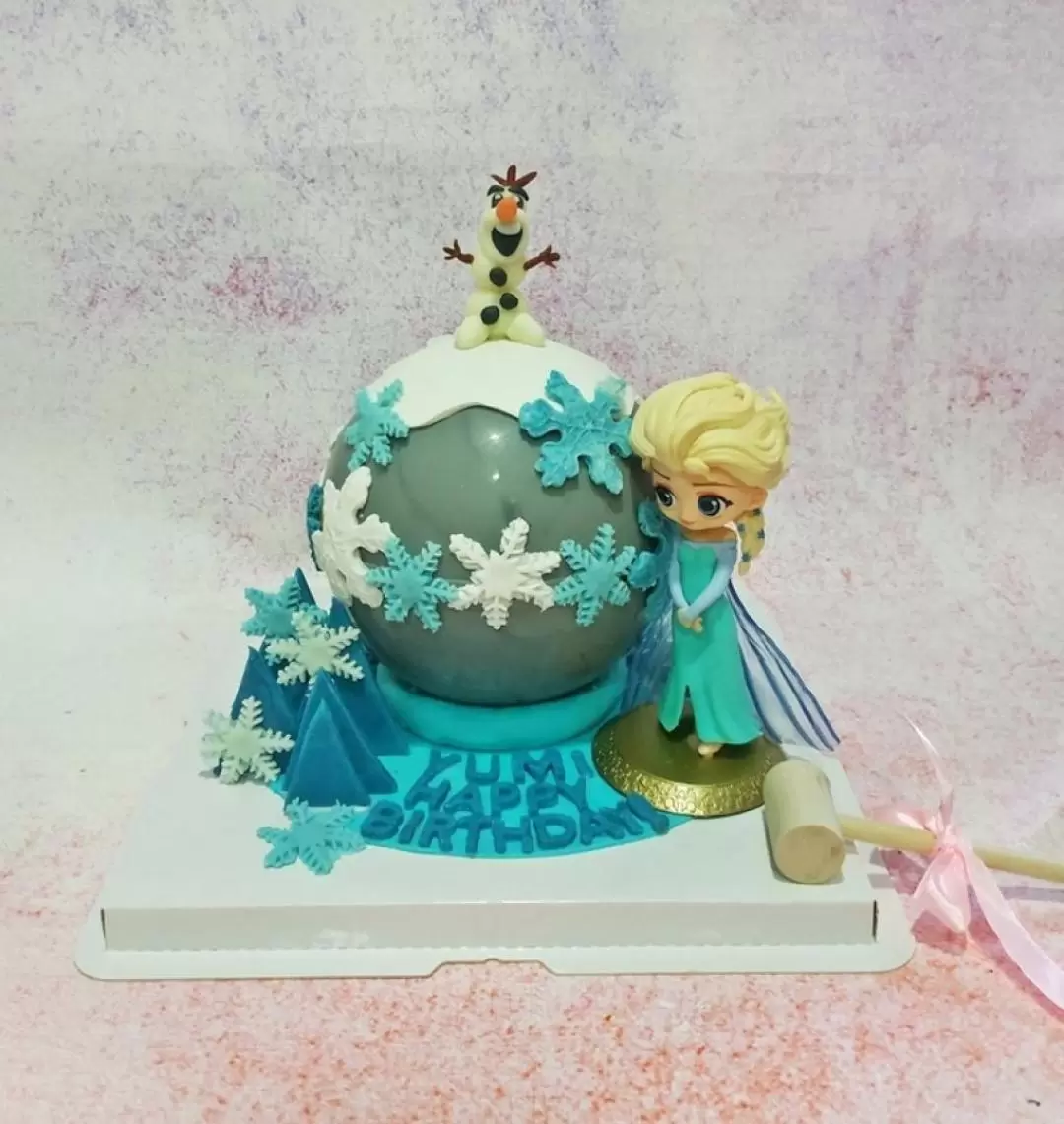 Cakestory | Pick up at Tuen Mun | Characteristic birthday cake | Bombshell cake | Cartoon cake | Gambling cake
