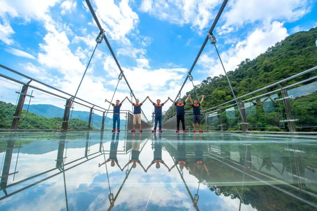 Qingyuan Gulong Gorge Drifting Glass Grand Canyon