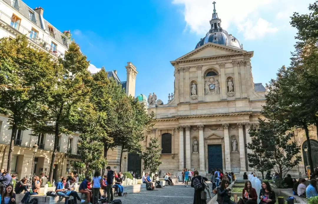 Iconic Neighborhoods of Paris: Montmartre, Le Marais or the Latin Quarter Tours