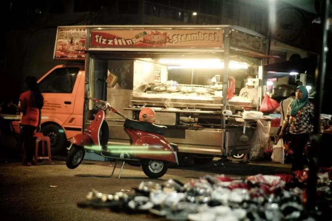 檳城偉士牌機車夜遊美食之旅