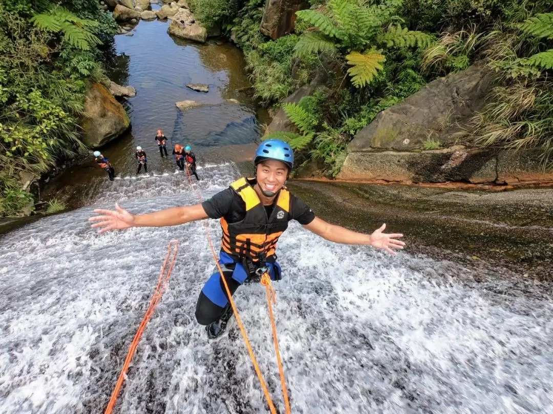 Jiajiuliao River Trekking in New Taipei