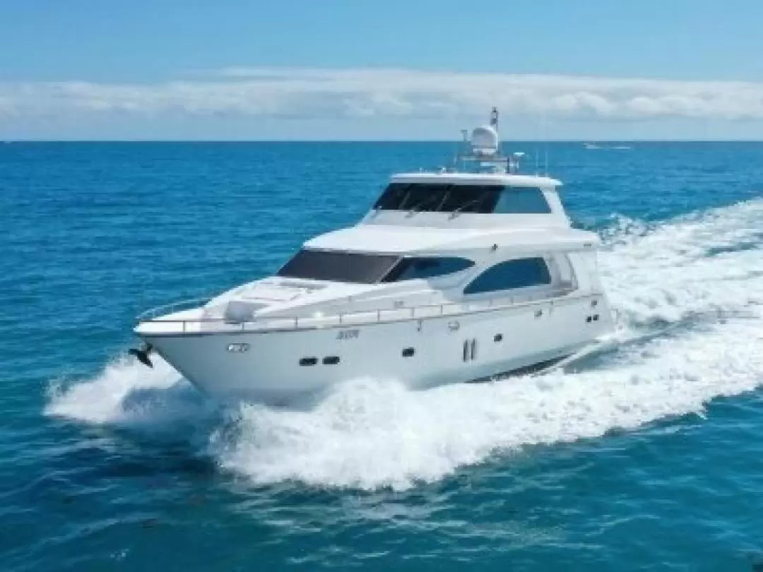 新加坡 Leviathan 88 豪華遊艇租借（Zenithyachtcharters 提供）