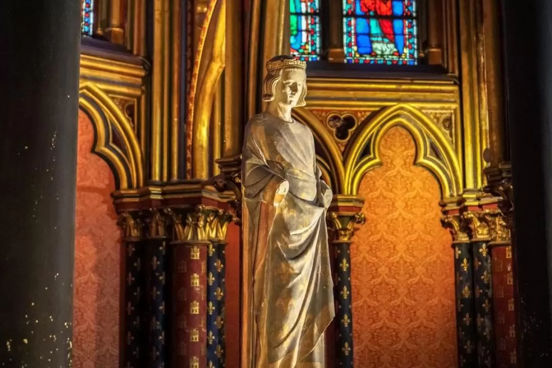 Paris: Sainte Chapelle Admission Tickets & Seine River Cruise