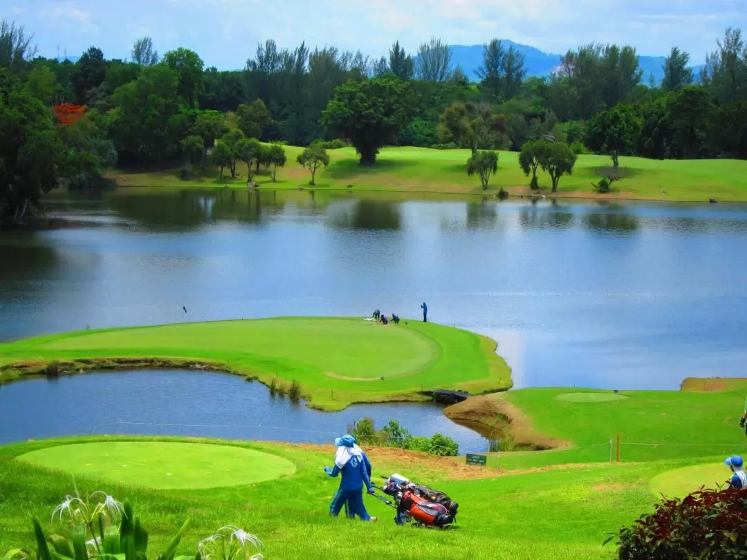 Golf Course Experience at Blue Canyon Country Club in Phuket 