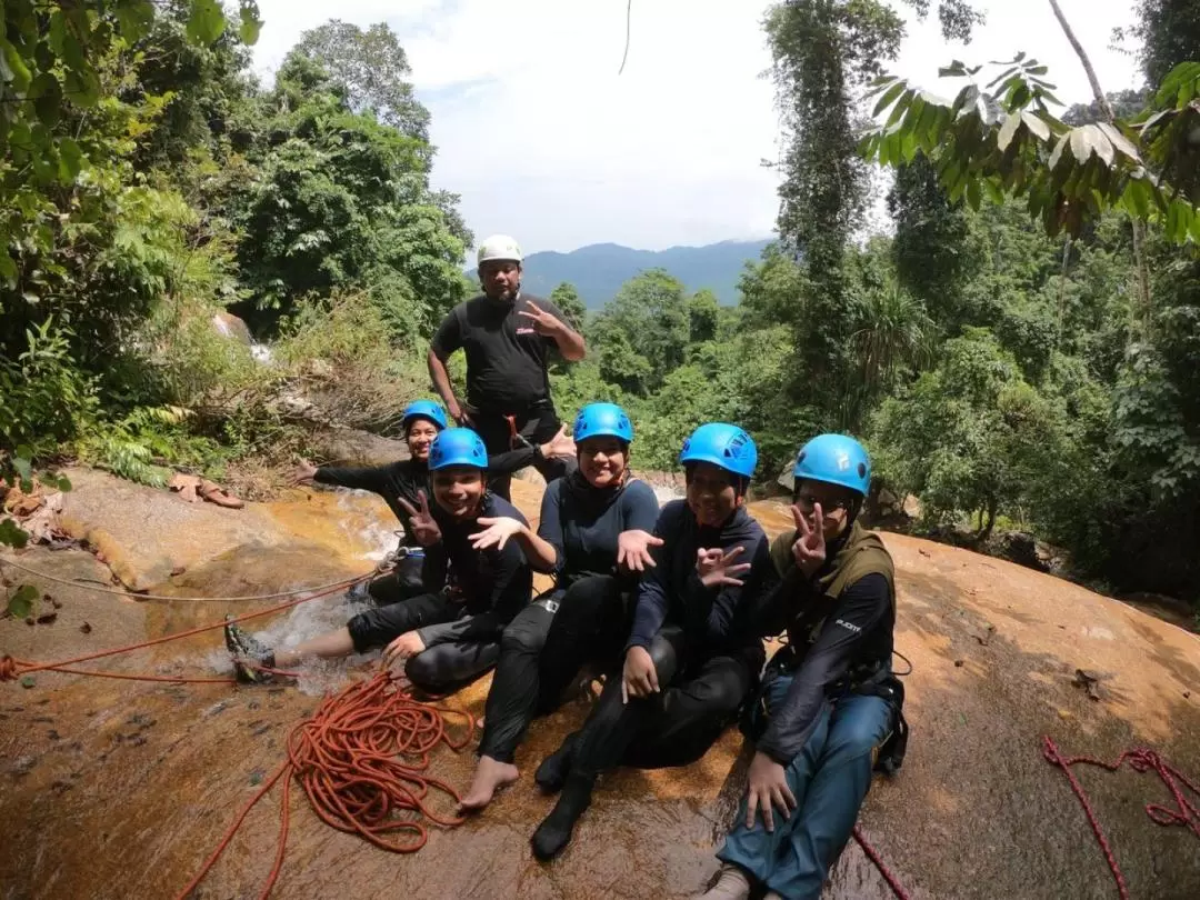 Waterfall Trekking Experience with Photographer and Meals in Tanjung Malim