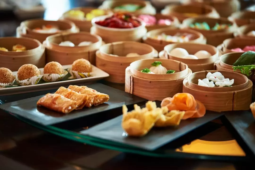 Chinese Dim Sum Buffet At Grand Mercure Da Nang - The Golden Dragon Restaurant