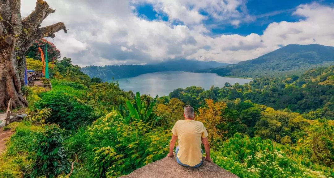 North Bali Sunrise, Handara Gate and Ulun Danu Bratan Tour