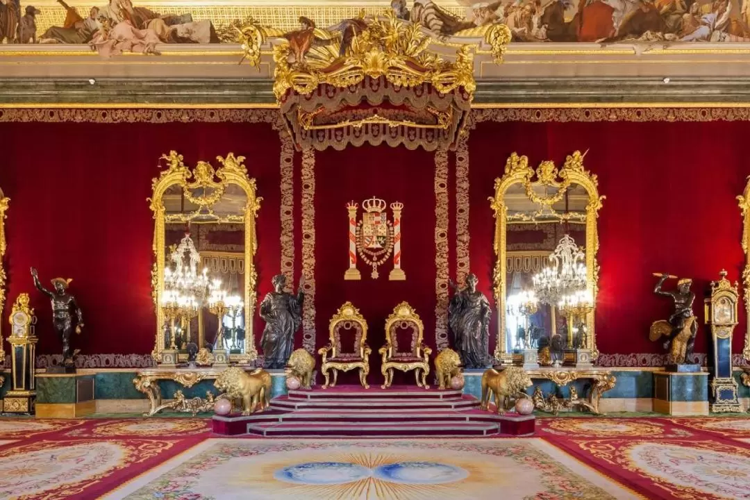 Royal Palace and Habsburgs Tour in Madrid