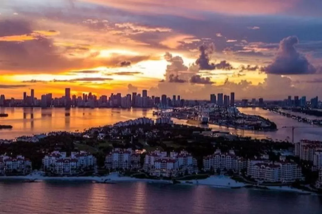 Sunset Cruise Tour in Miami