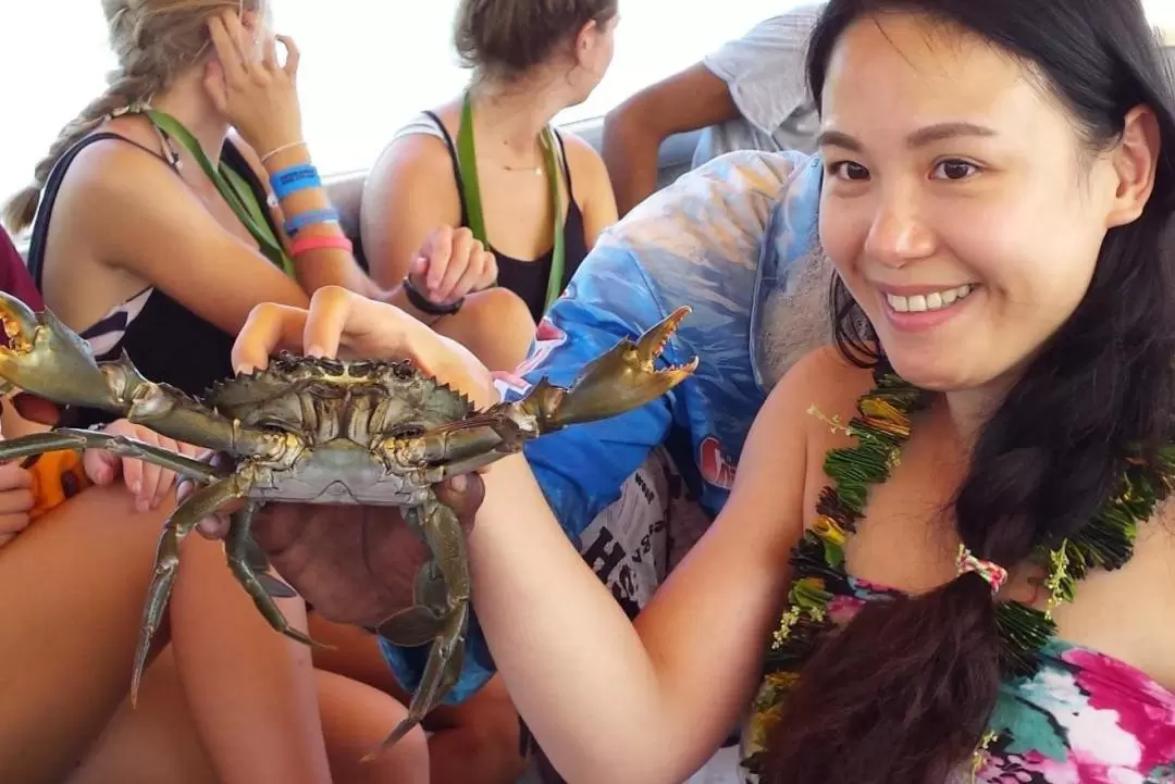 Robinson Crusoe Island Village and Crab Catching Day Tour