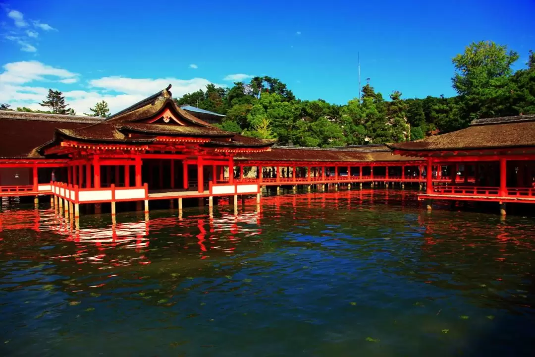 Miyajima Kimono Day Tour with Saijo Sake Tasting from Hiroshima