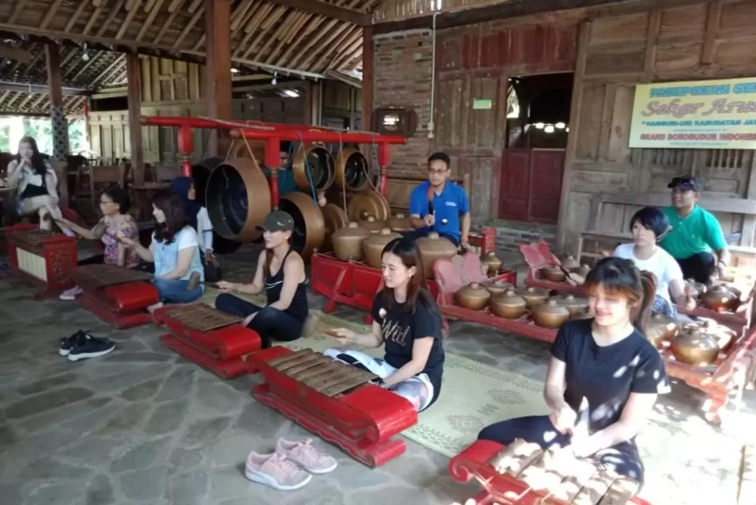 日惹坎迪雷霍騎馬車 & 婆羅浮屠寺廟之旅