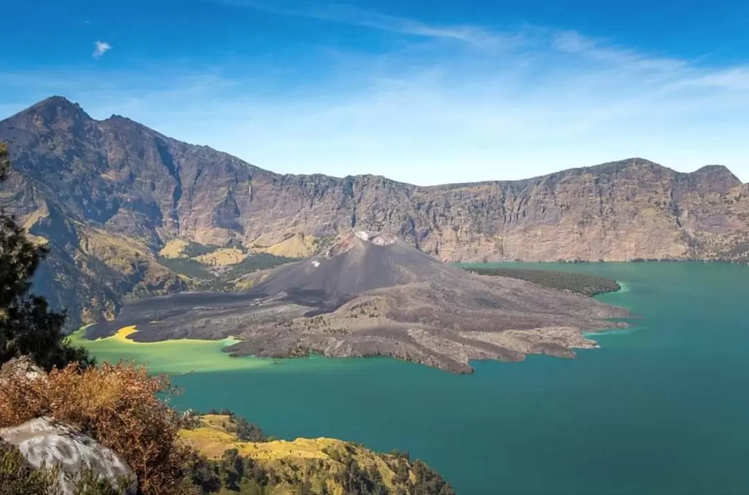 龍目島林賈尼火山 & 塞納魯火山口私人徒步之旅